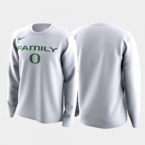 March Madness Legend Basketball Long Sleeve Family on Court White Oregon T-Shirt Men's 312976-975